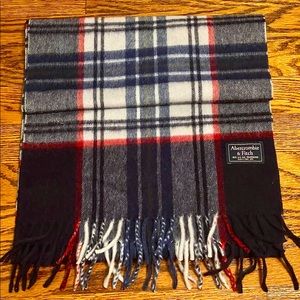 Abercrombie & Fitch Men’s scarf
